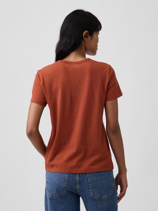 تي شيرت ياقة مدورة gap تي شيرت ياقة مدورة
