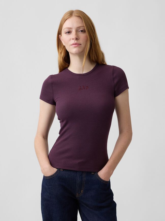 تي شيرت مضلع عصري بشعار Gap تي شيرت مضلع عصري بشعار gap