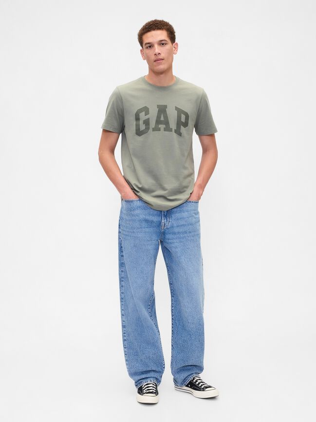 تي شيرت ناعم للاستخدام اليومي بشعار Gap (عبوة من قطعتين) تي شيرت ناعم للاستخدام اليومي بشعار gap عبوة من قطعتين