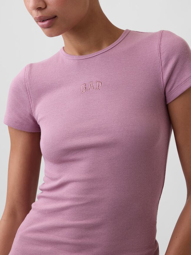 تي شيرت مضلع عصري بشعار Gap تي شيرت مضلع عصري بشعار gap