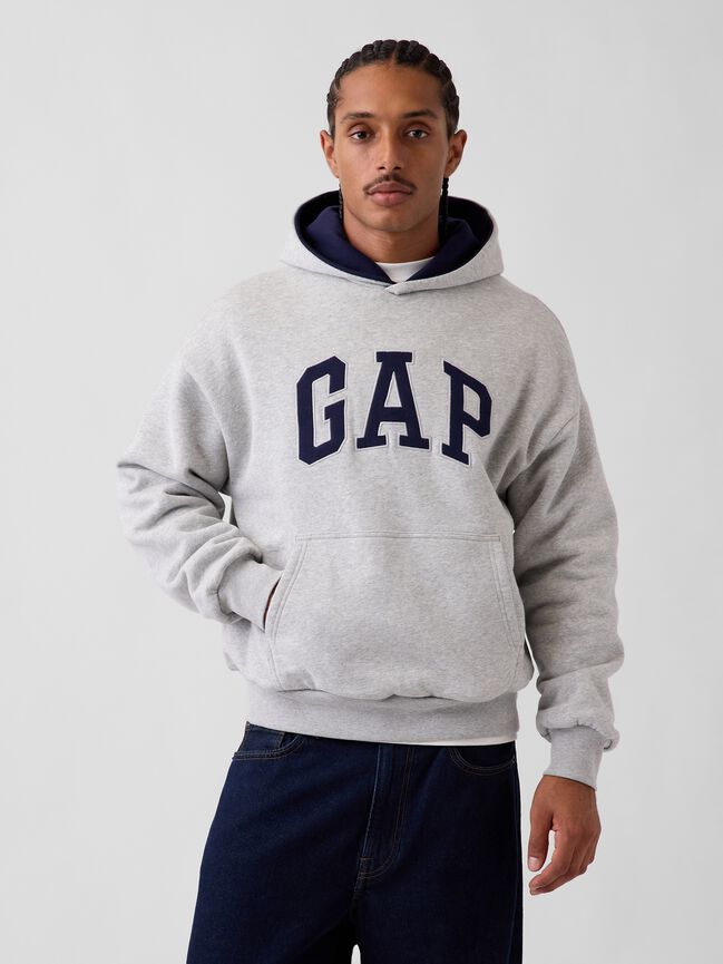ملابس مع قلنسوة رأس gap ملابس مع قلنسوة رأس