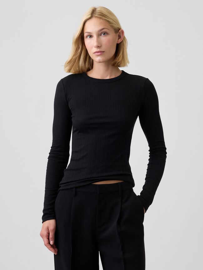 تي شيرت ياقة سبعة gap تي شيرت ياقة سبعة