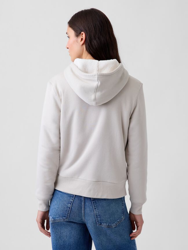 علوية أكمام قصيرة gap علوية أكمام قصيرة