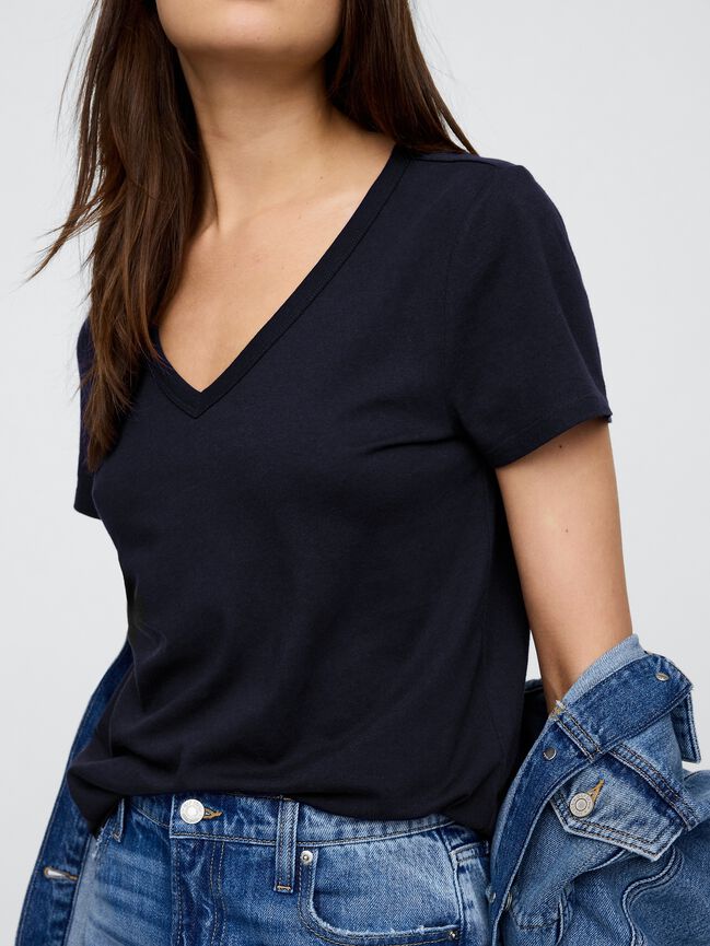 Favorite V-Neck T-Shirt gap favorite v neck t shirt