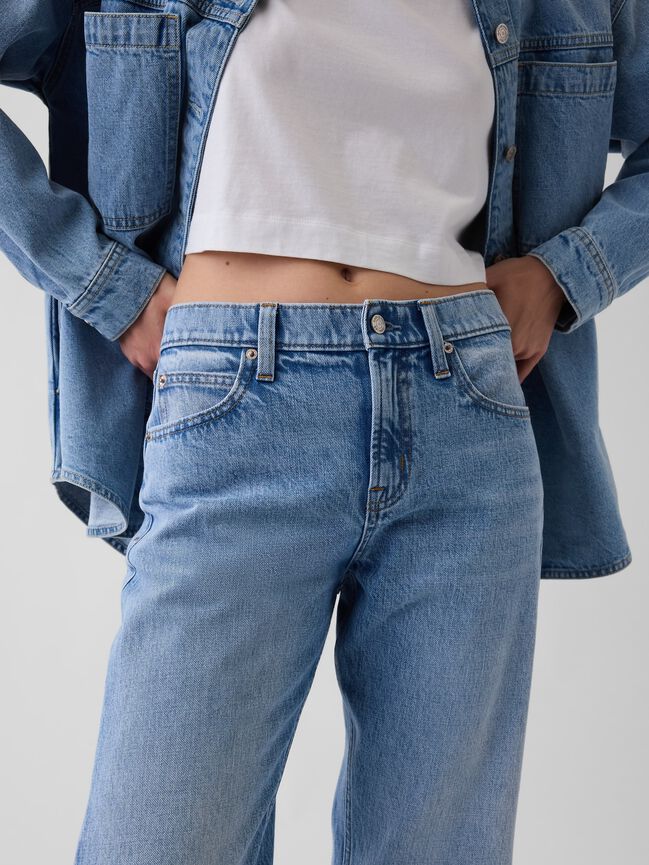 جينز بخصر متوسط وقصة مستقيمة مدببة gap جينز بخصر متوسط وقصة مستقيمة مدببة