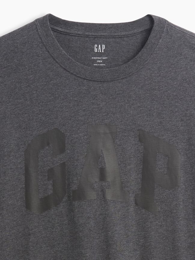 تي شيرت ياقة مدورة gap تي شيرت ياقة مدورة
