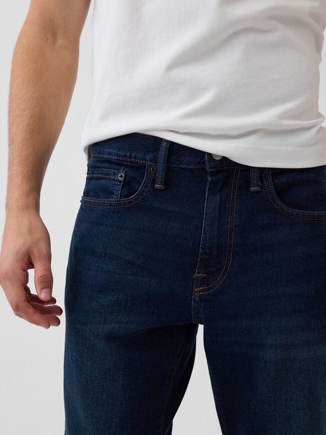 جينز بقصة ضيقة gap جينز بقصة ضيقة