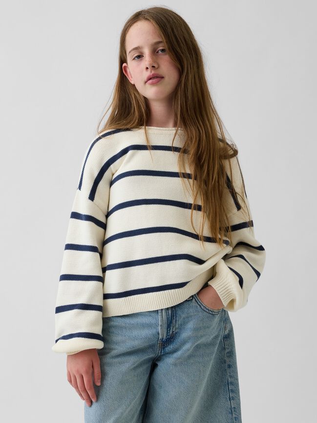 بلوفر أوفرسايز برقبة مطوية للأطفال gap بلوفر أوفرسايز برقبة مطوية للأطفال